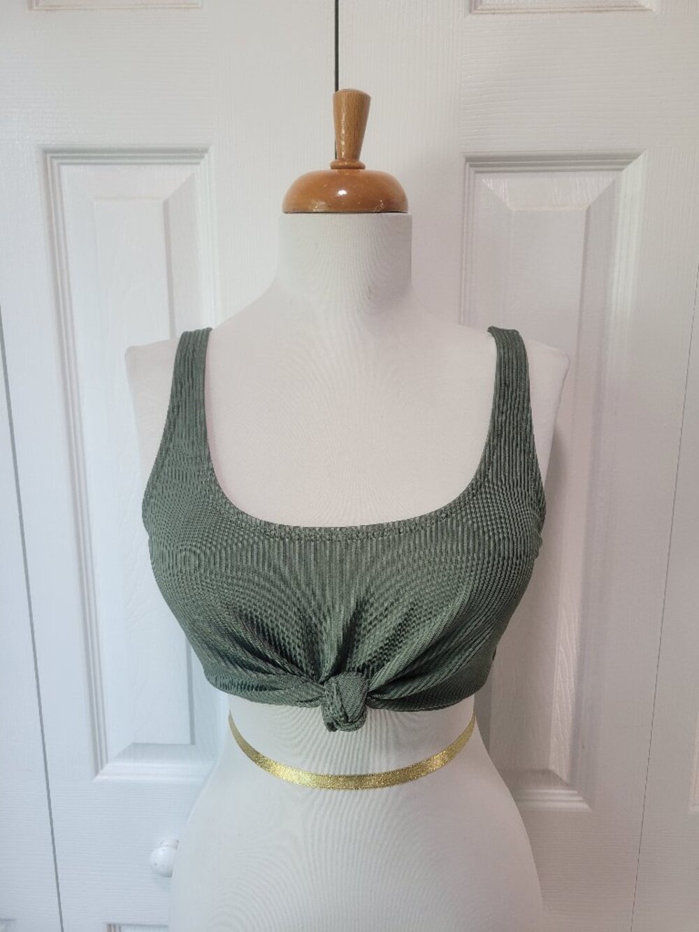 SO Olive Green Ribbed Front-Tie Bikini Swim Top sz M EUC Summer Beach Pool